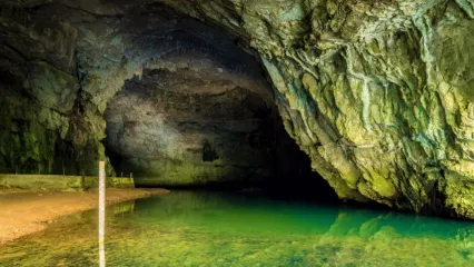 Печера Атлантида, Завалля